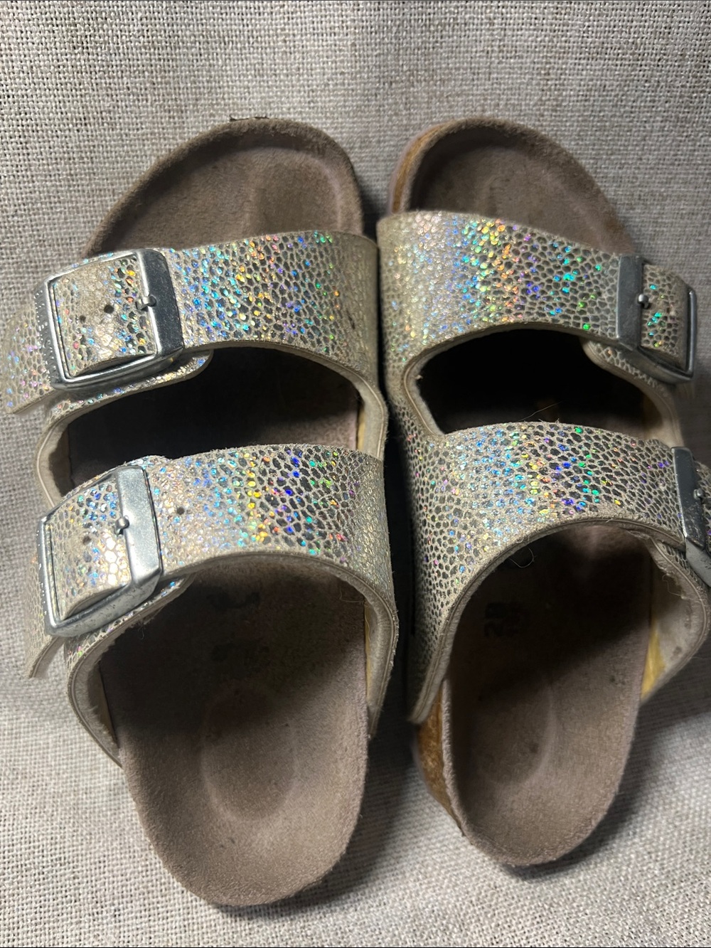 Birkenstock Holographic Glitter Sandal~Toddler SIZE: 10/28 - Picture 10 of 11